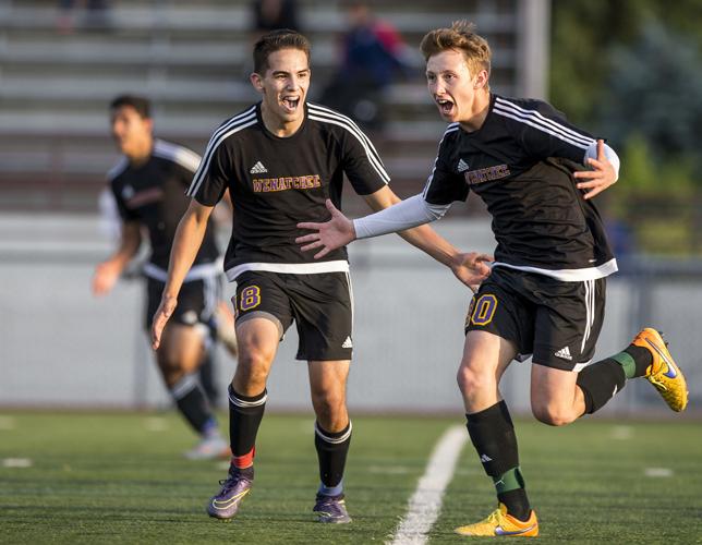 Carroll boys soccer upsets Faith Christian in sectional championship