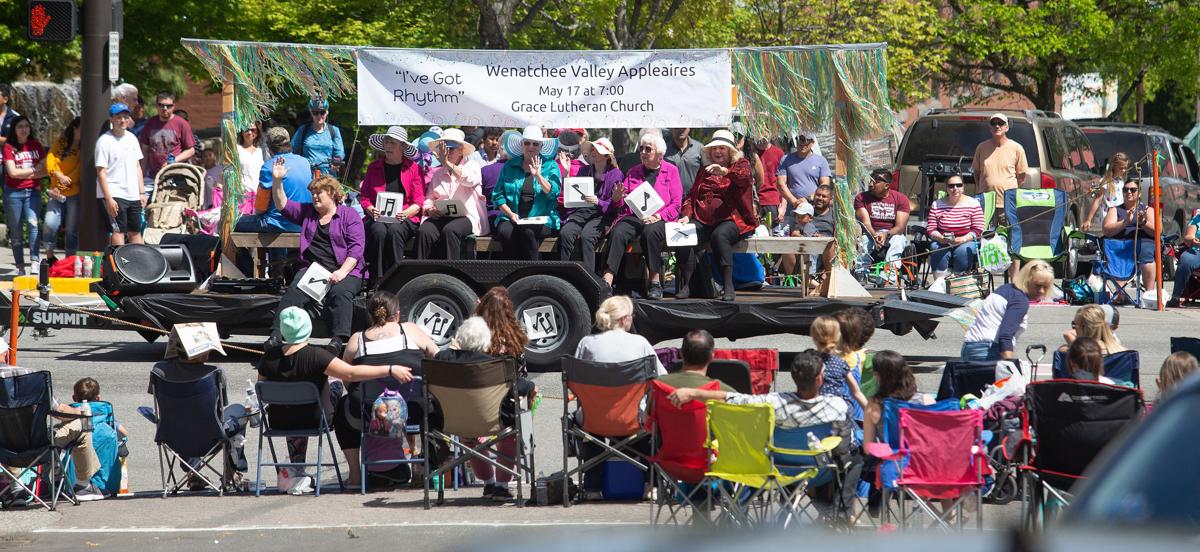 Photo Gallery Washington State Apple Blossom Festival Grand Parade Local News Wenatcheeworld Com