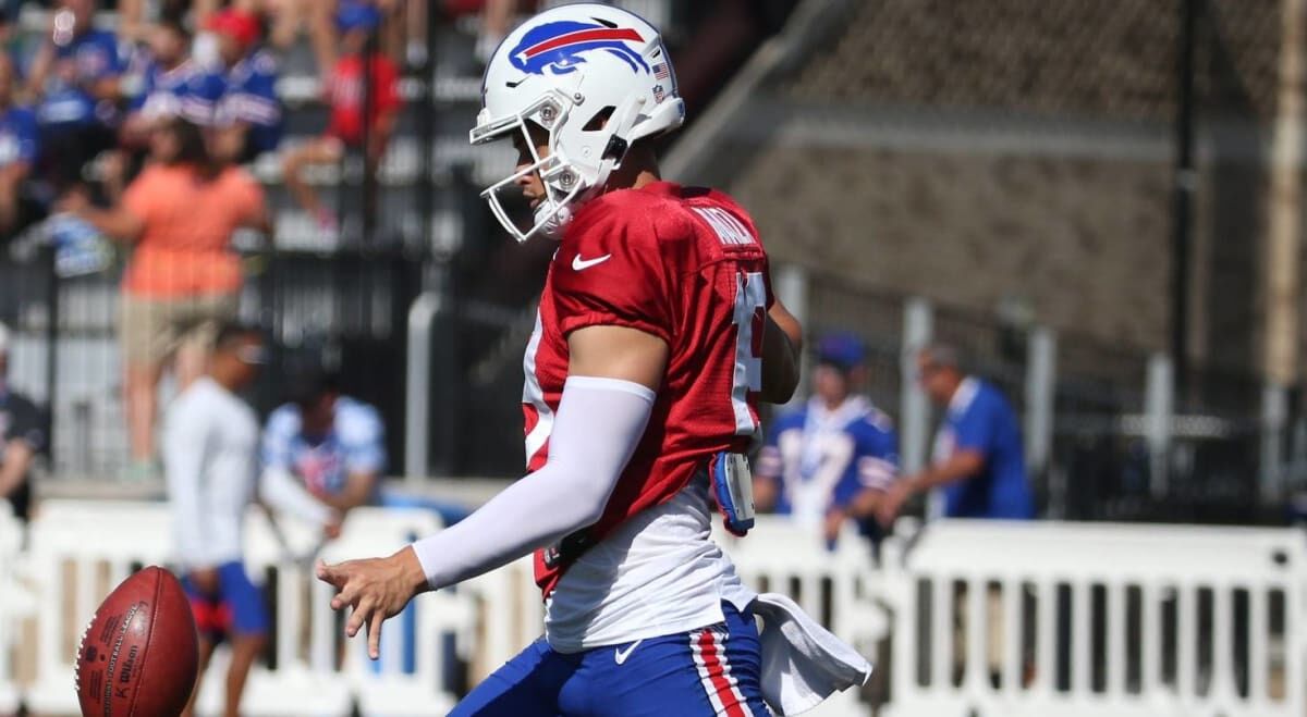 Former Buffalo Bills punter Matt Araiza signs to play in Mexico