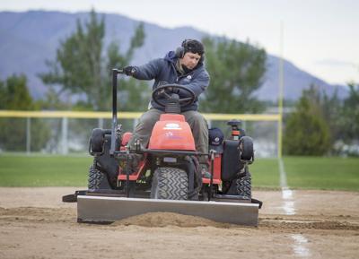 210429-newslocal-fieldmaint 01.jpg