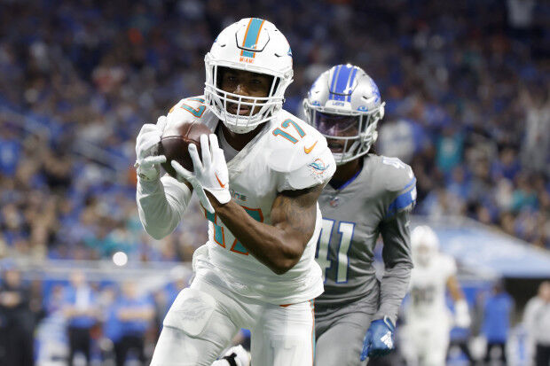 Dolphins' intriguing asset suffers potentially serious injury in