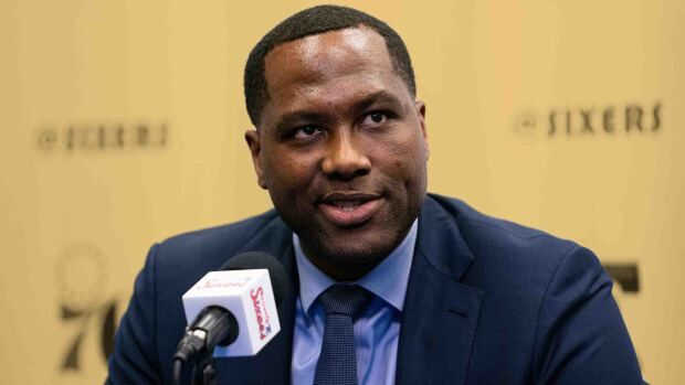 LA Clippers: Should Elton Brand's Jersey Be Retired?