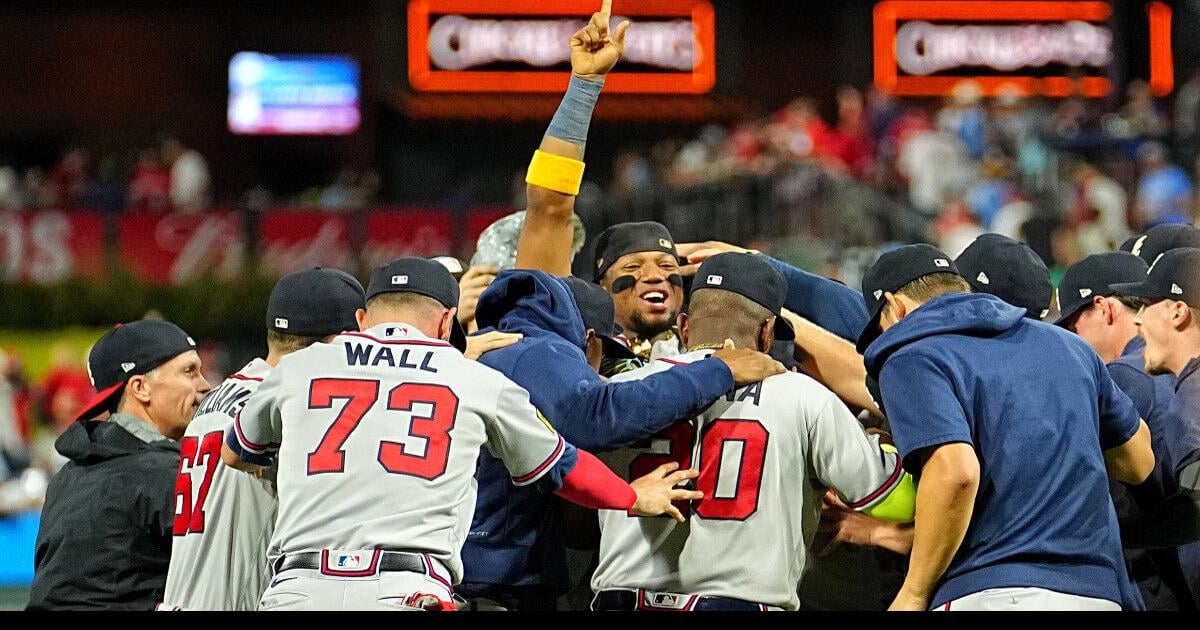 Braves' Spencer Strider has heated conversation with coach as he's removed  from NLDS Game 1