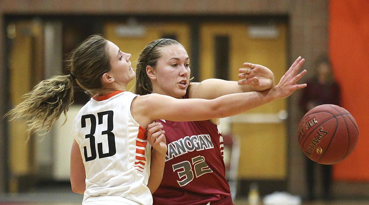 Prep Focus Van Lith Cashmere Girls Basketball Team Snaps