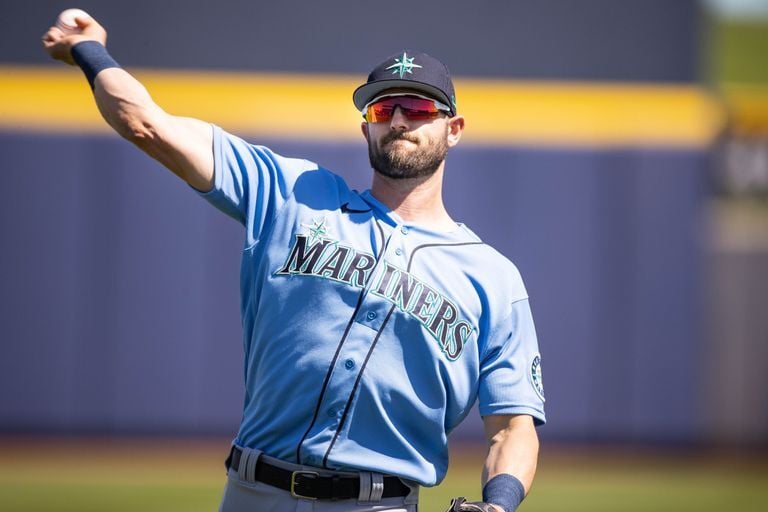 Mariners right fielder Mitch Haniger feels 'better than ever