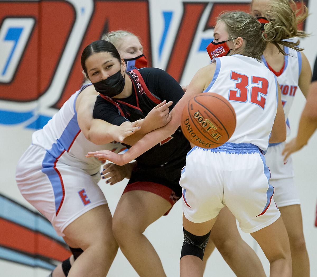 210609-sportslocal-ehssunnysidebballgallery 17.jpg