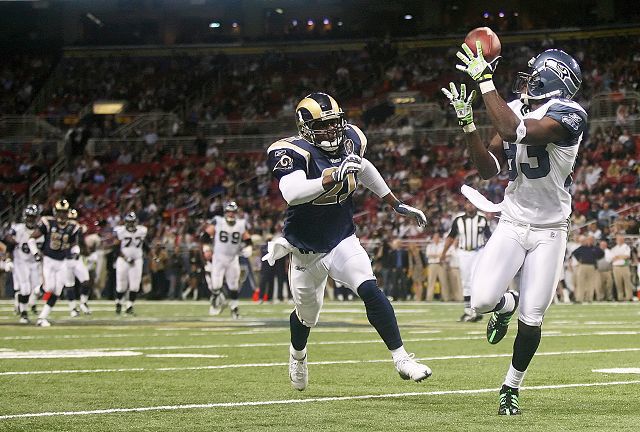 Seahawks snap losing skid with comeback win over Rams