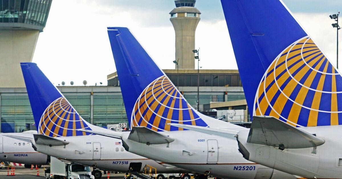 United Airlines has a policy that will cost passengers more money - Vimarsana News