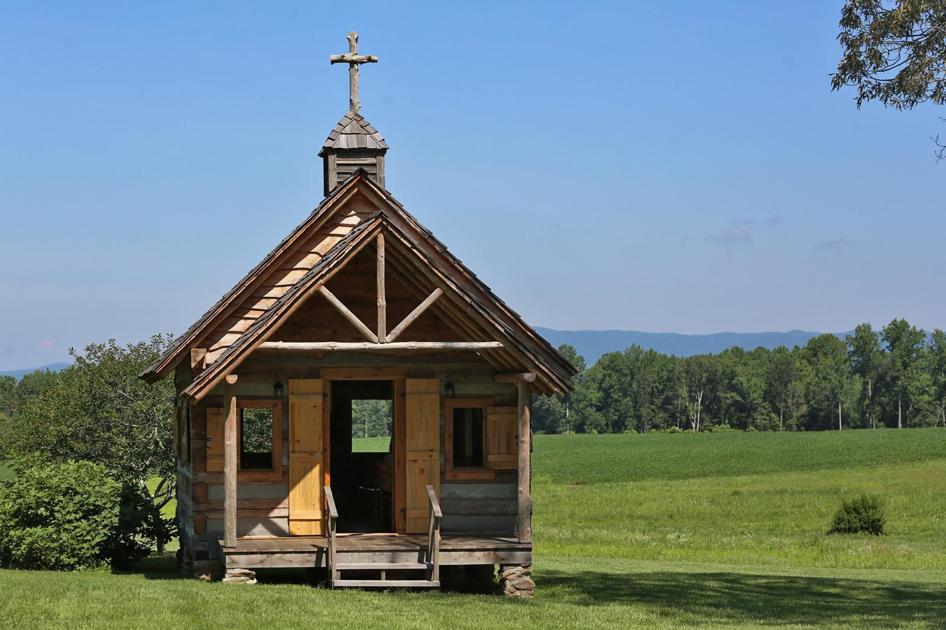 Belwood Prayer Chapel Made From Historic Logs Lifestyles Wenatcheeworld Com