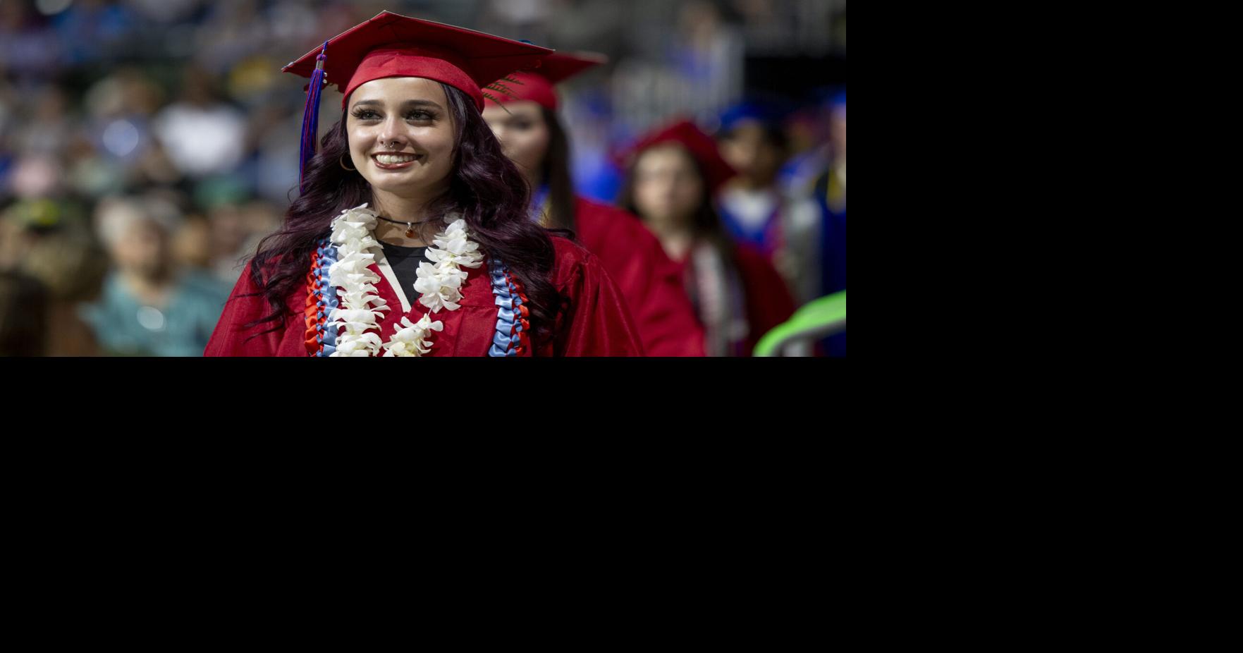 PHOTO GALLERY Eastmont High School 2024 Commencement Ceremony News