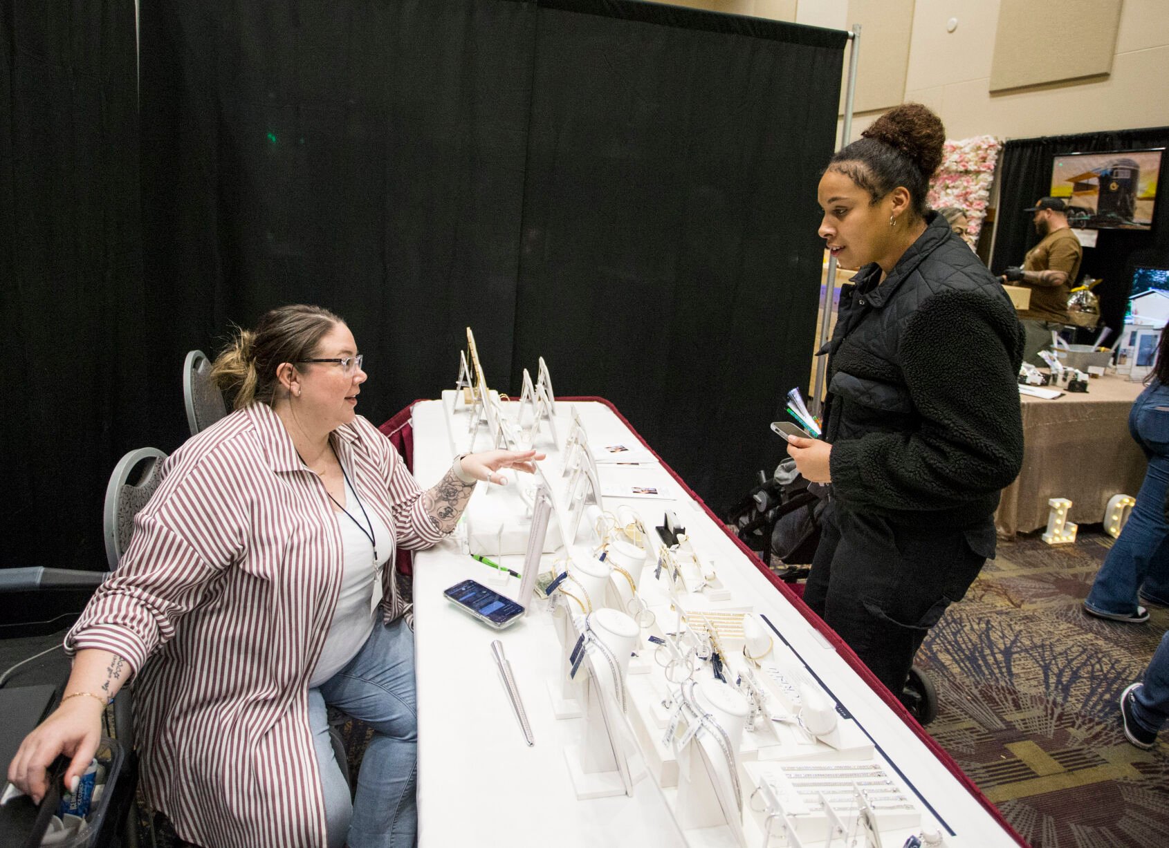 Wenatchee's Quinceañera Expo a hub for party planning Local News