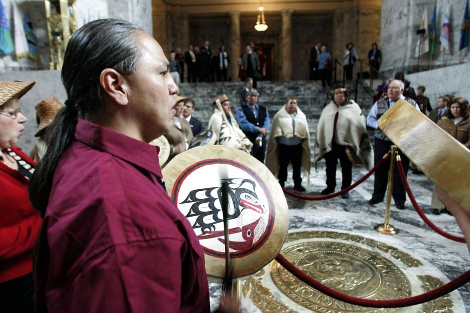 Wallpaper Northwest Tribe Revels In Twilight Spotlight Northwest Desktop Wallpaper Free