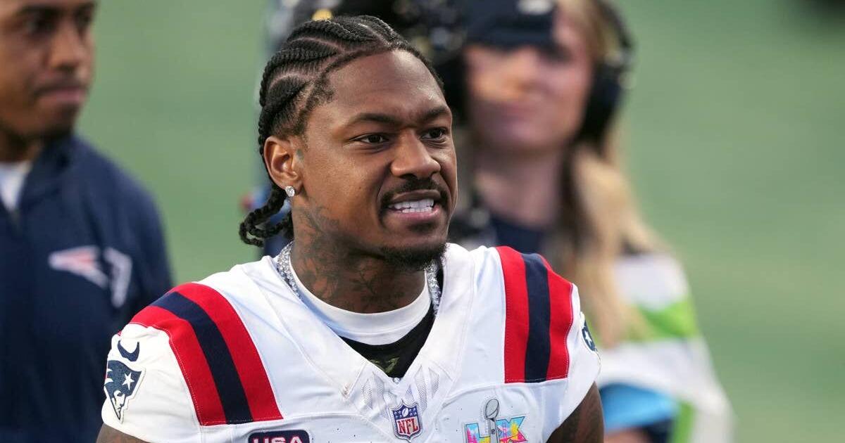 Why Dolphins Should Pass on Veteran Receiver Despite Concerns