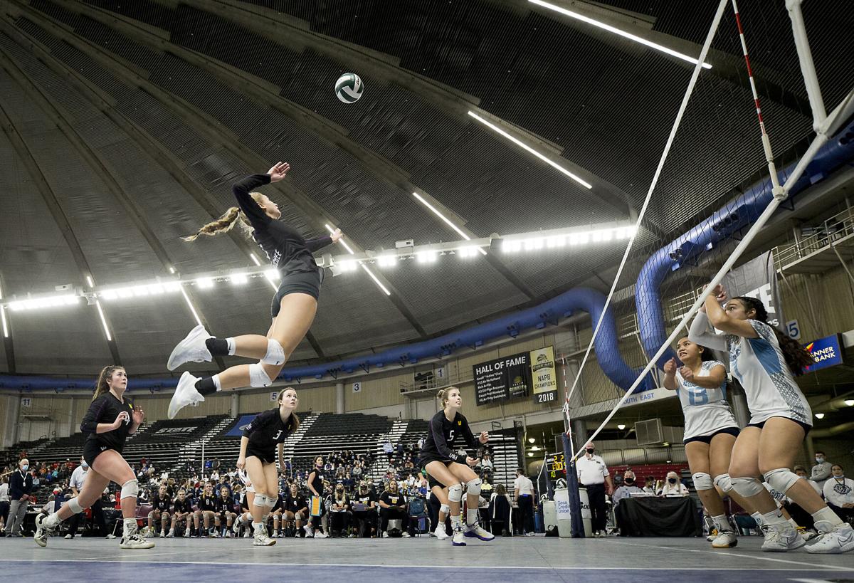 211120-sportslocal-wenatcheevolleyballgallery 14.jpg