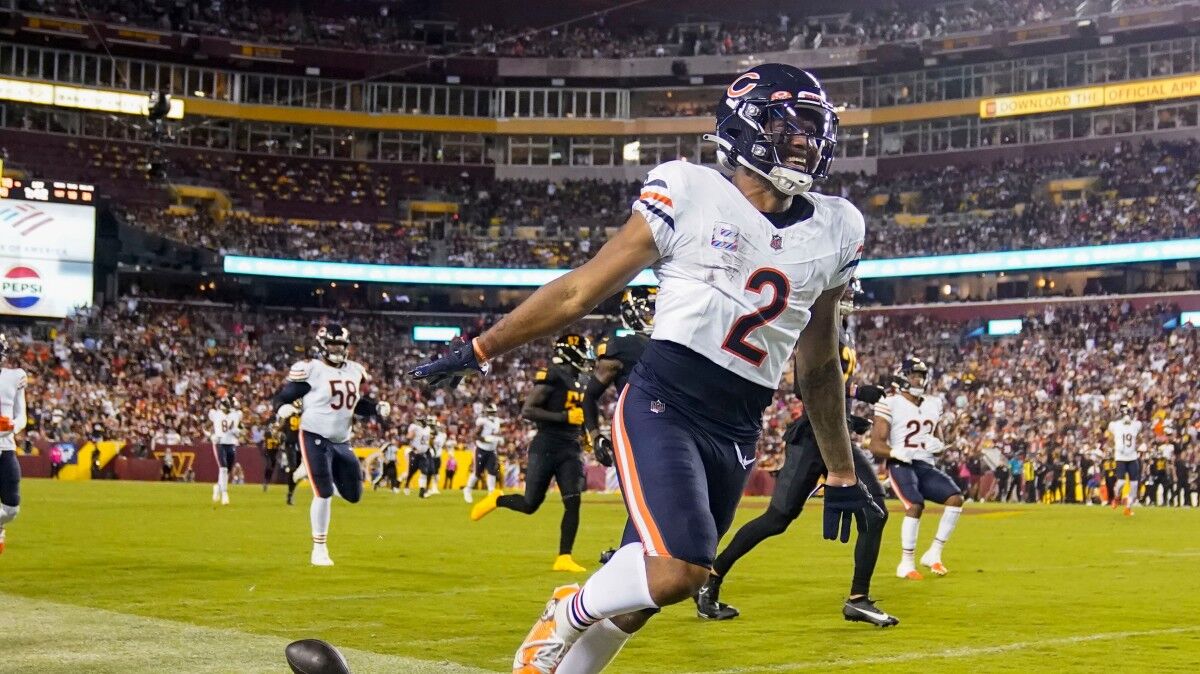 How extra work with Justin Fields can help Bears receivers - Sports  Illustrated Chicago Bears News, Analysis and More