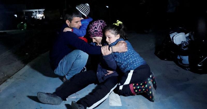 Fresh earthquake hits Turkey-Syria border two weeks after disaster ...