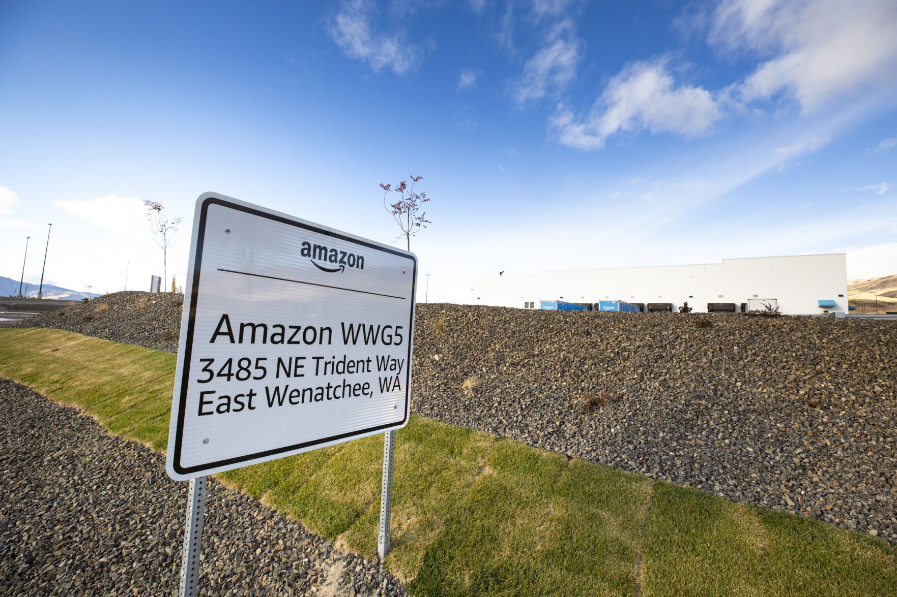 Amazon opens 45,000-square-foot 'last mile' distribution Amazon opens 45,000-square-foot 'last mile' distribution