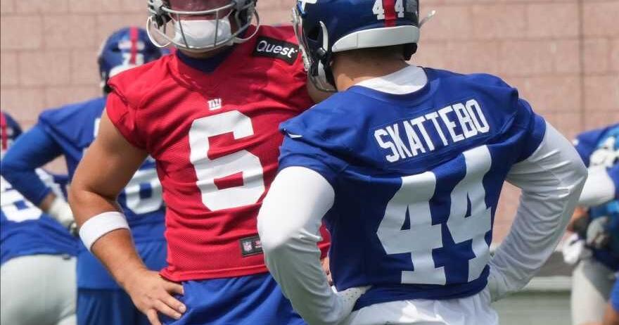 new-york-giants-quarterback-jaxson-dart-6-and-running-back-cam-skattebo-44