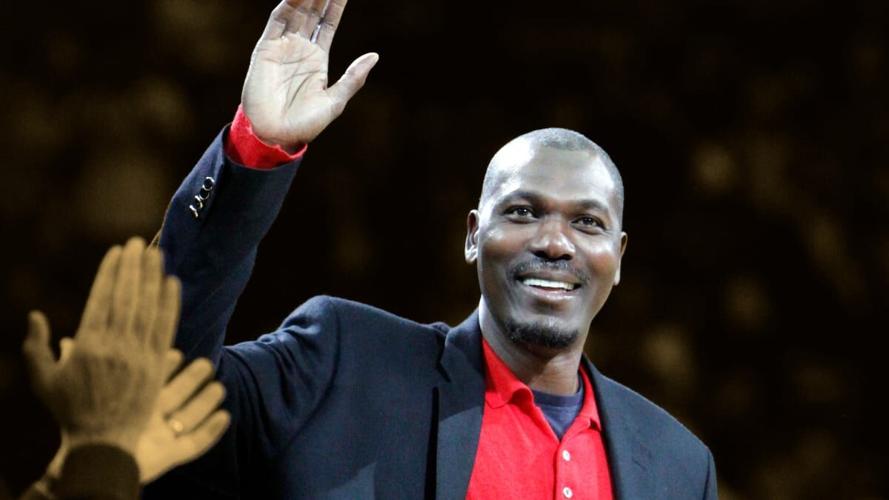 Hakeem Olajuwon shared what made him sign with Etonic instead of