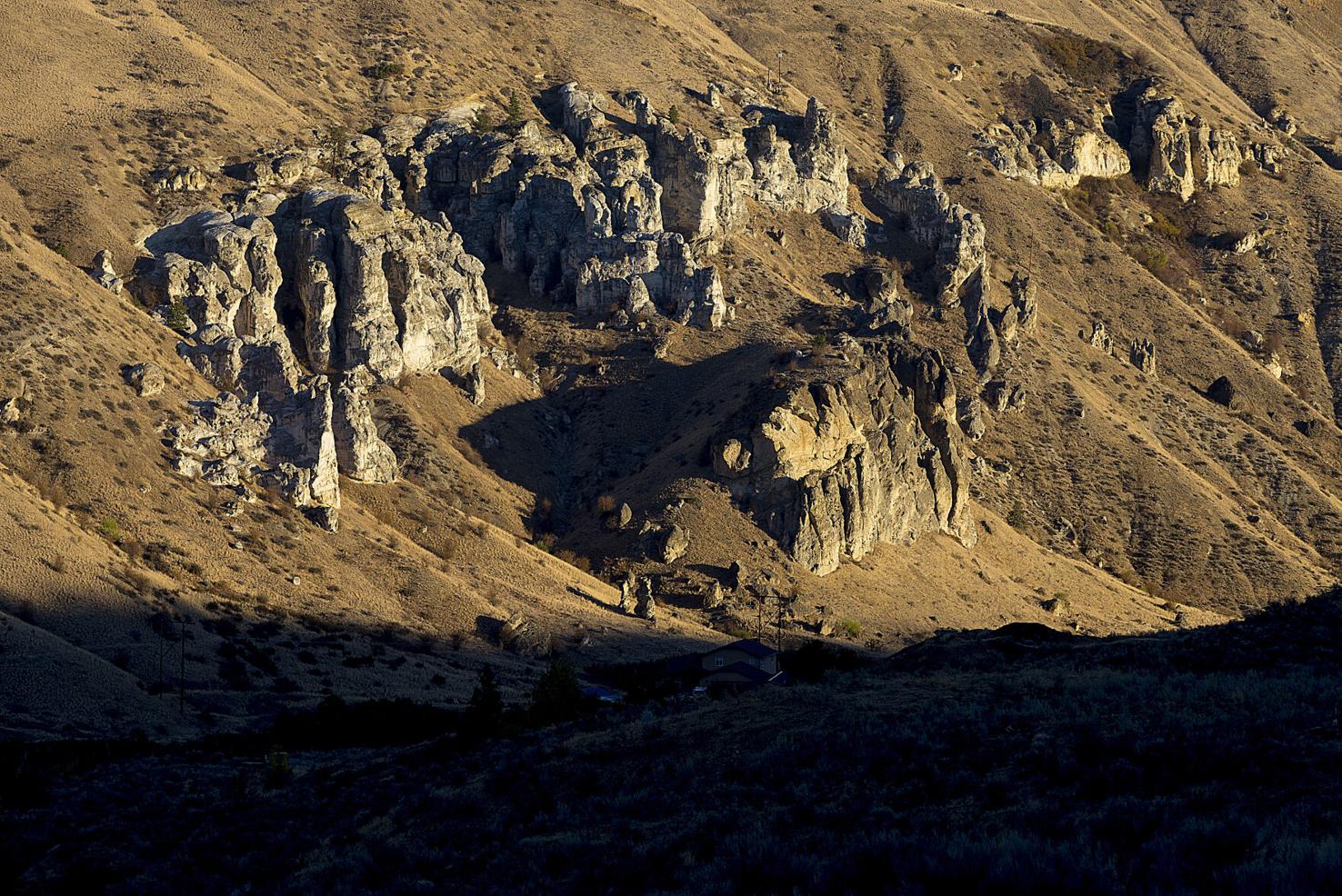 Photo Sunrise on the Stemilt Formation Local News