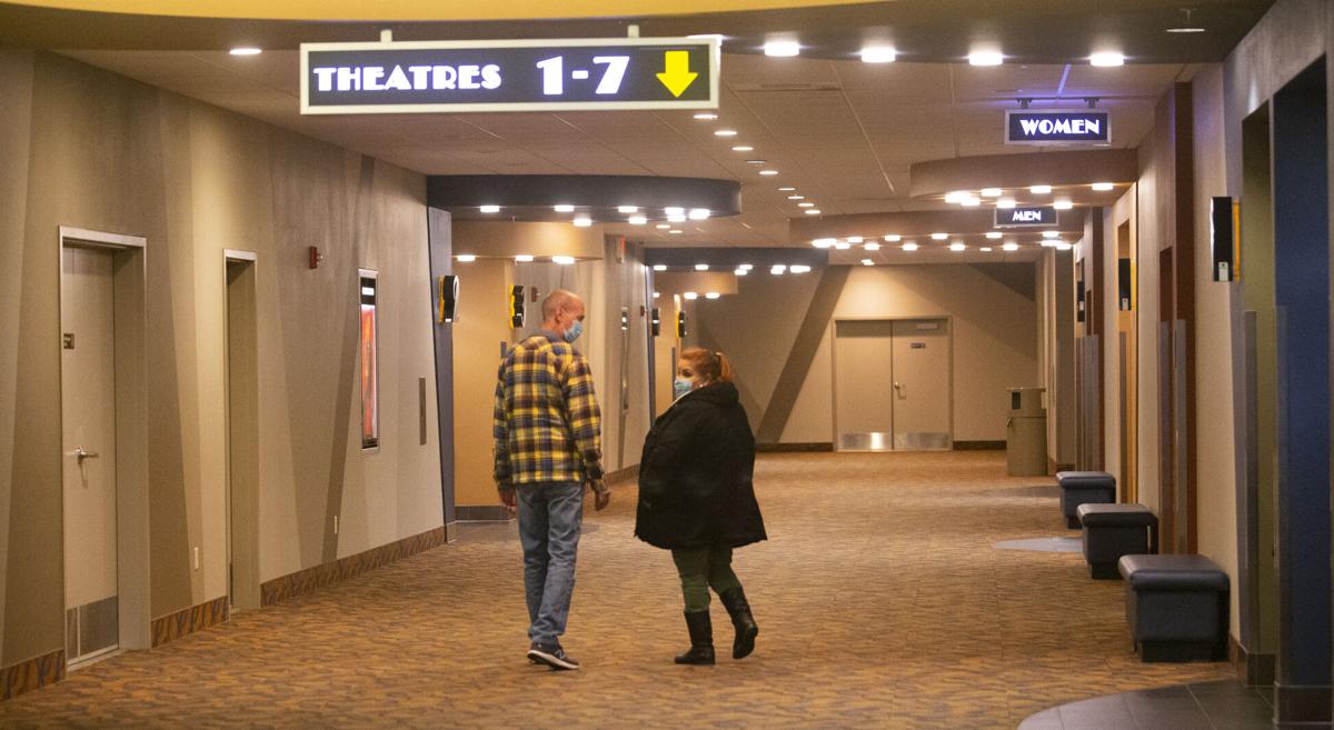 Wenatchee theaters reopen after 8-month closure | News | wenatcheeworld.com