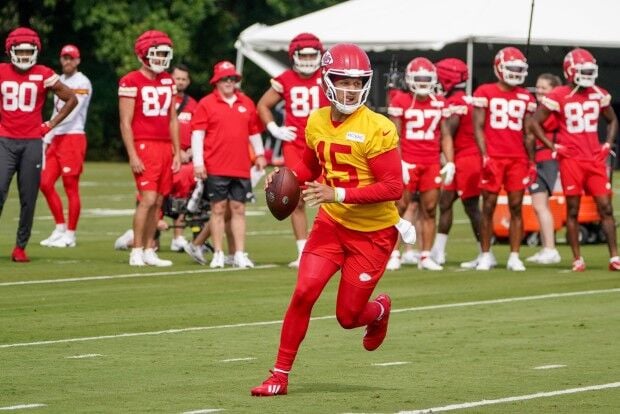 Chiefs rookie DE George Karlaftis among pressure leaders in preseason Week 1