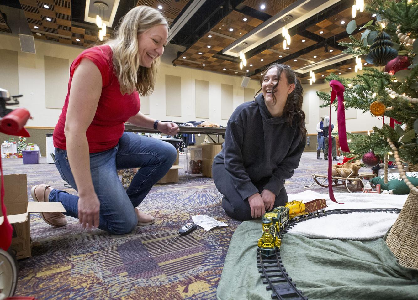 Wenatchee Festival of Trees to glow for 'A Christmas to Remember' Local News