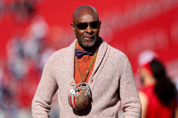 See Jerry Rice's first photos as a 49er (taken after his first time on a  plane)