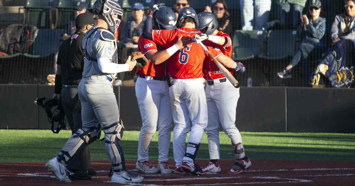 AppleSox clinch 2nd WCL North first-half championship in 3 years after Sweets win