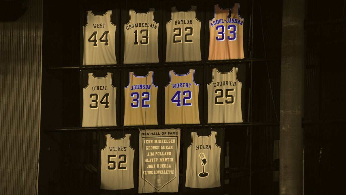 all retired lakers jerseys