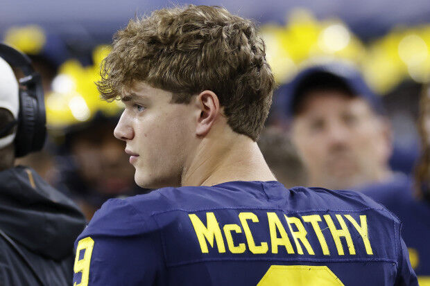 Michigan's Jim Harbaugh compares QBs to Kaepernick, Smith