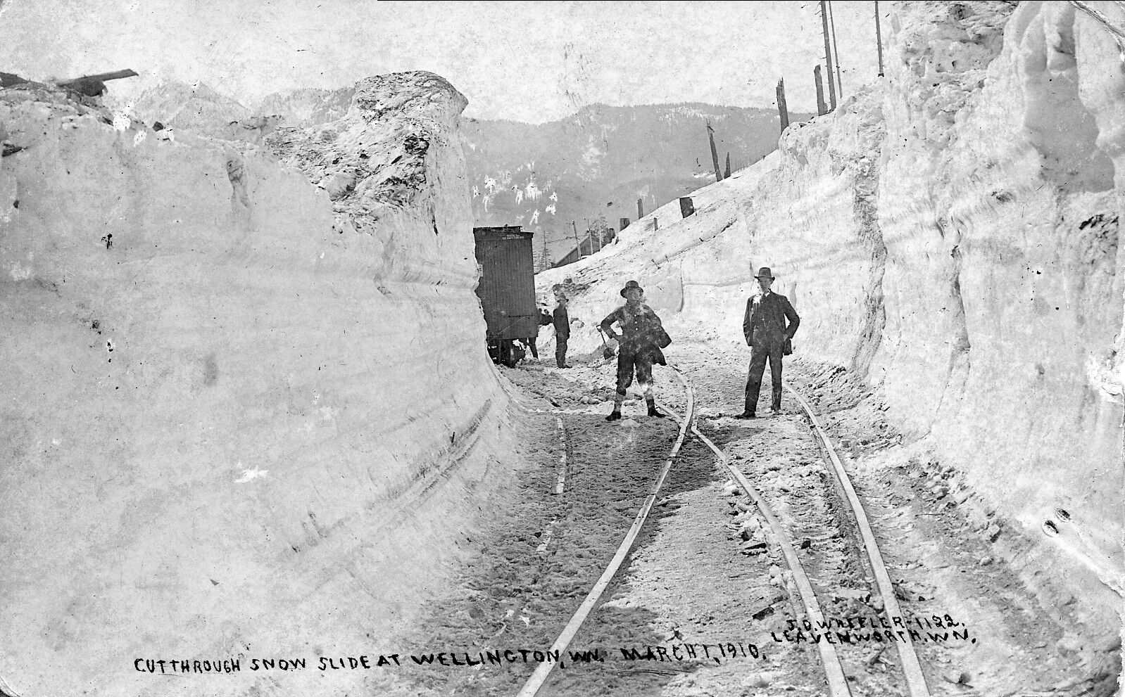 マウンテン [雪崩] Deadliest Avalanche in U.S. History: Trains swept away, 96 lives