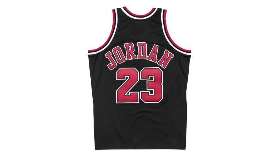 Show Your NBA Love With This Throwback Jordan Jersey - Men's Journal
