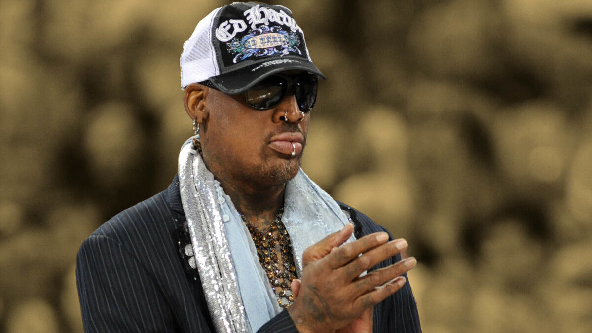 NBA Buzz - The many hairdos of Dennis Rodman! Which was