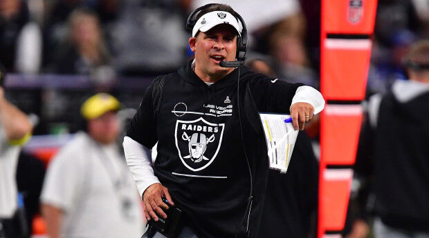 Raiders' Josh McDaniels faces scrutiny over late-game decision to