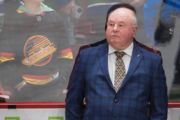 In the Pacific Division: Bruce Boudreau ties a NHL record