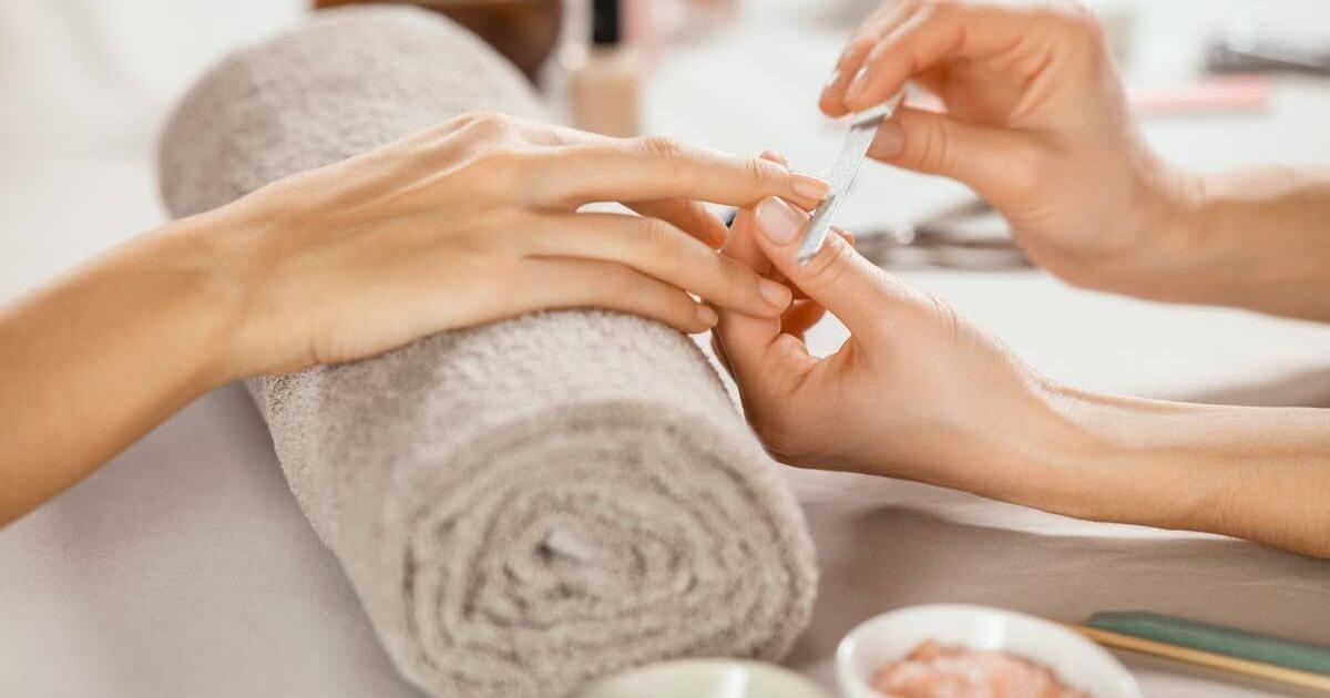 What Is a Japanese Manicure? The Natural Nail Treatment That Strengthens Weak Nails