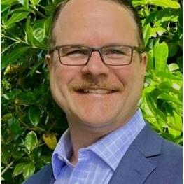 Eastmont hires new high school principal - Vimarsana News