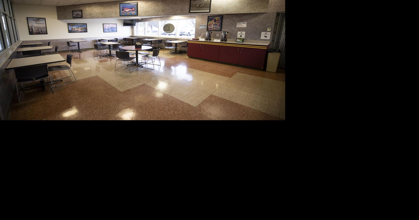 Port seeks new fare for Pangborn Memorial Airport's terminal café