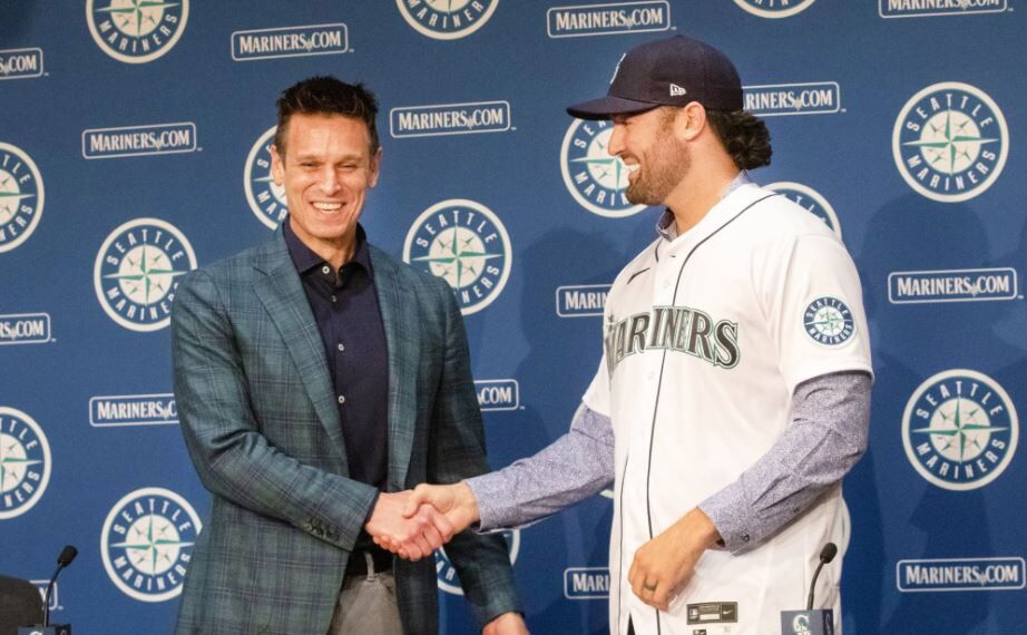 Here's why Julio Rodriguez, Luis Castillo deserve share of blame for  Mariners missing playoffs