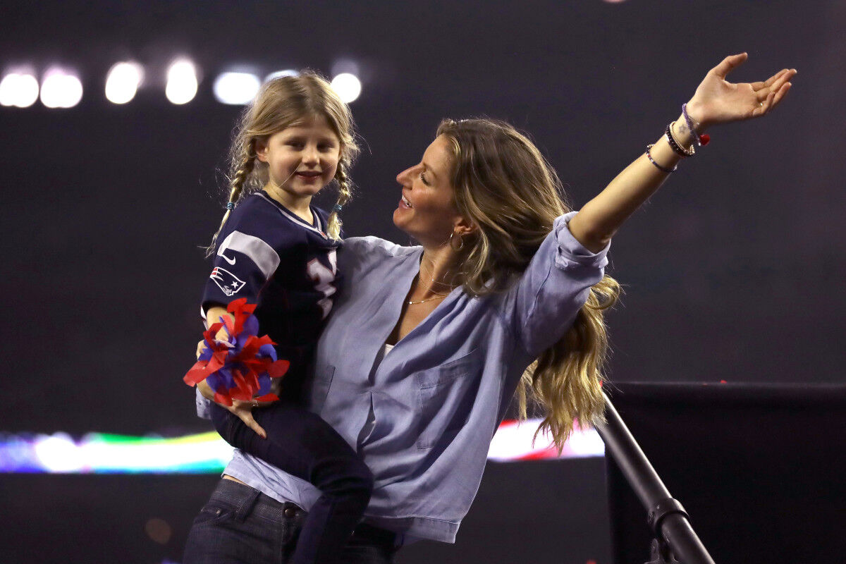 Central Ohio native is star dancer in Super Bowl halftime show