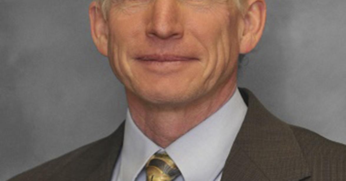 Eastmont superintendent gets salary bump, one-year contract extension ...