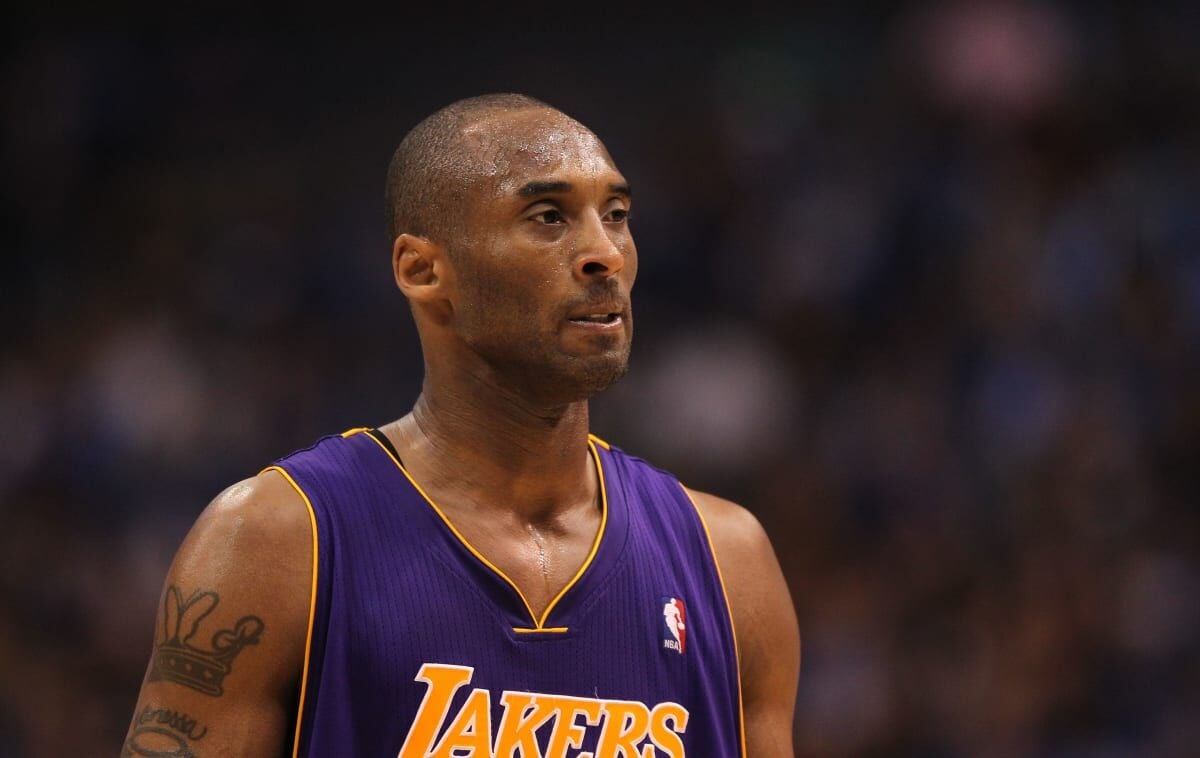 Kobe Bryant Had 40 Little Courts Drawn Up When He Analyzed Opponents In The  Airplane: 'I Never Look At Person Who Guards Me', Fadeaway World