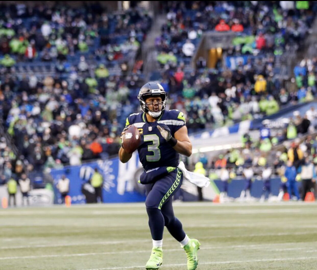 Seahawk Offense Throttles Lions, 51-29