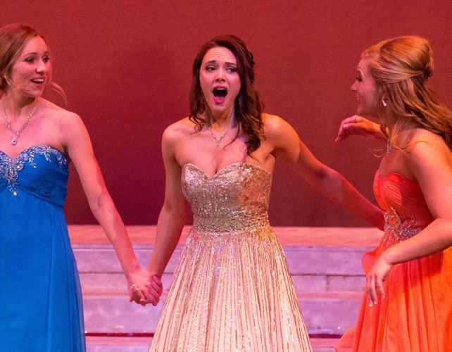 Photo Gallery Washington State Apple Blossom Festival Royalty