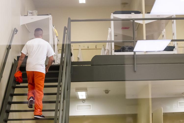To dispel 'bad information,' ICE opens detention facility in Tacoma to ...
