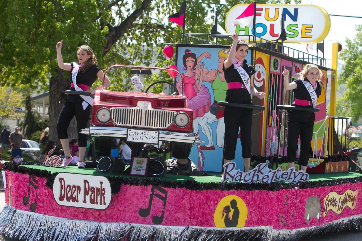Apple Blossom Winners Neighbors Wenatcheeworld Com
