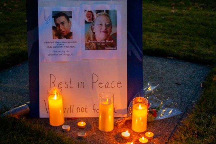 Vigilia con velas en memoria de la víctima