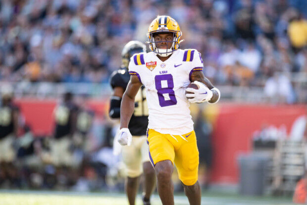 LSU Football on Twitter  Lsu football, Nfl football art, Nfl football  pictures