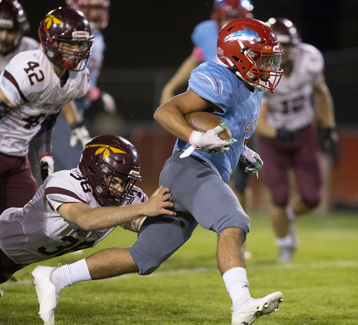 211009-sportslocal-eastmontfballgallery 02.jpg